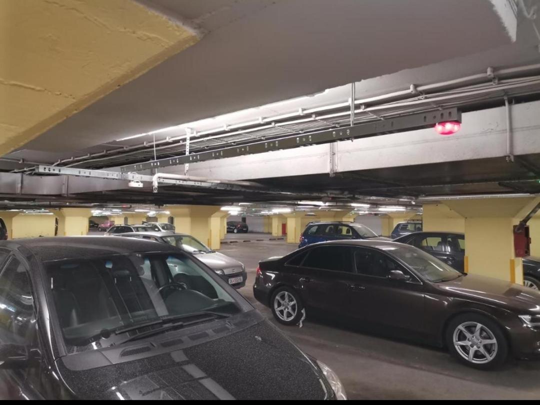 Calla 4 Apartment - Main Square, In The City Shopping Center - Parking Slot With Securiti And Video Camera Üsküp Dış mekan fotoğraf